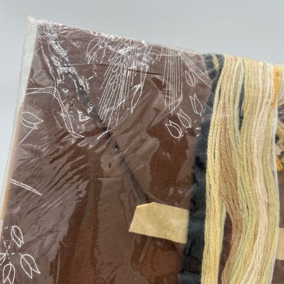 Sunset Stitchery Santa FE Heritage Wool 1976 Crewel Embroidery Kit 16x20 - Picture 9 of 10